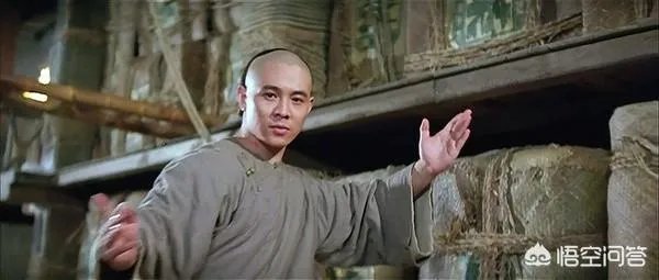 小时候武打古装电影很多，现在却很少，你看过最经典的武打电影有哪些？