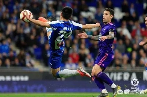 武磊谢幕战攻入赛季第三球，帮助球队锁定欧战资格，疯狂脱衣庆祝吃黄牌，如何评价？