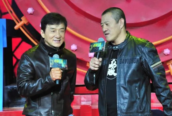 成龙一共有过几个老婆?