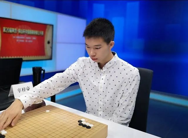 围棋目前谁厉害？