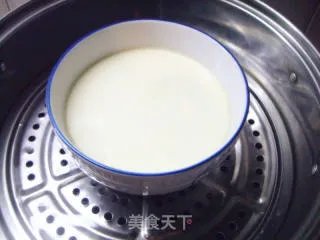 牛奶炖蛋