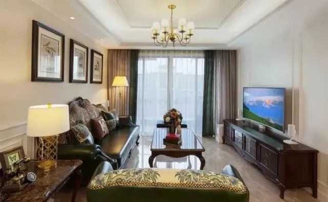 客厅和阳台窗帘如何装,看完才恍然大悟!