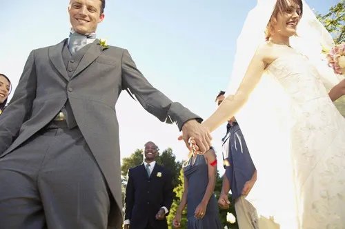 新郎婚礼答谢词大全 2017精选婚礼答谢词