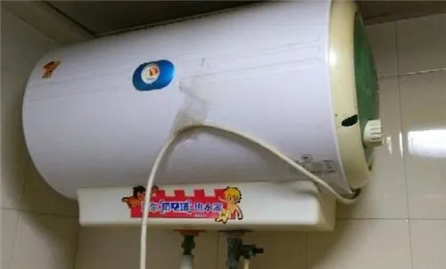 12墙可以挂多大热水器