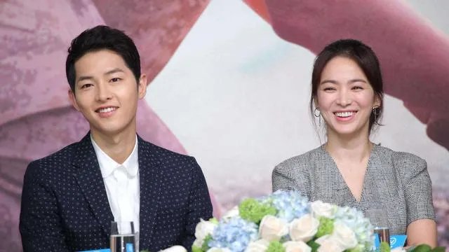 宋慧乔宋仲基宣布离婚，你觉得爱情和婚姻是怎样的关系？哪个更重要？