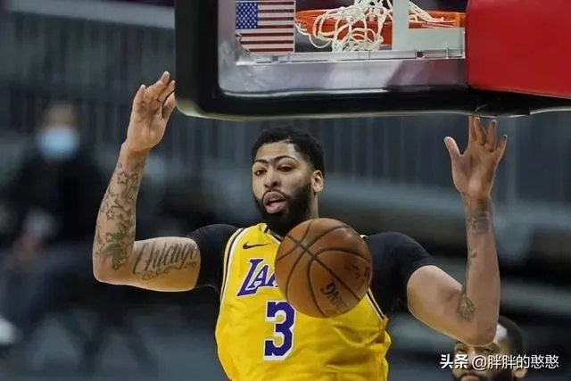 詹姆斯跟戴维斯什么时候会回归，湖人这个赛季夺冠概率有多大？