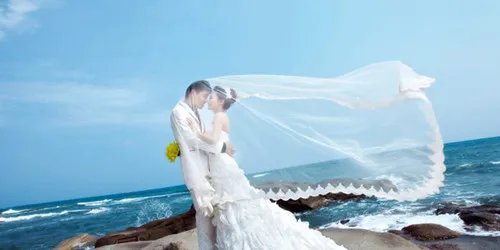 三亚最好的婚纱摄影是哪家 三亚拍摄婚纱背景点