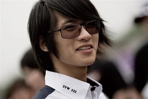 方舟子和韩寒到底有何过节，为何当初他们会引发骂战？