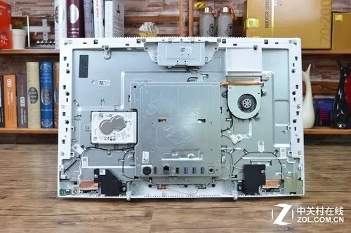 双硬盘双内存 戴尔灵越24-3477拆机图赏