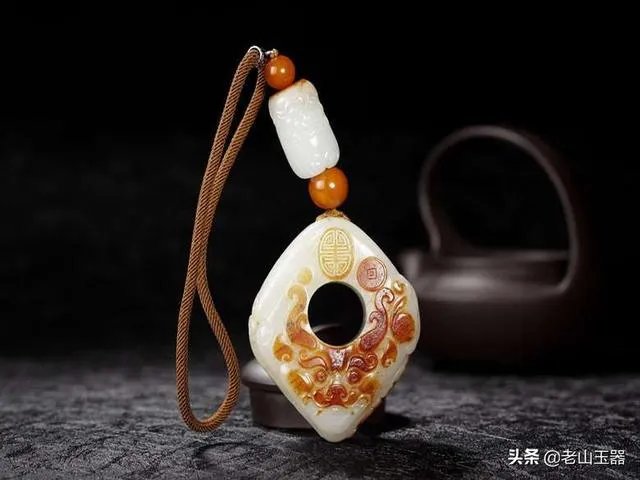 君子无故,玉不去身,为什么大多数人一块玉一戴就是一辈子?