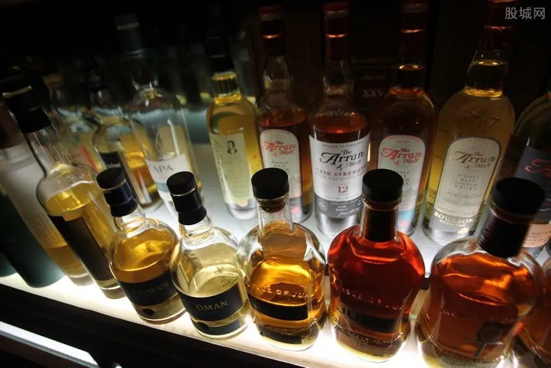 威士忌多少度呢 这里告诉你威士忌度数是多少？
