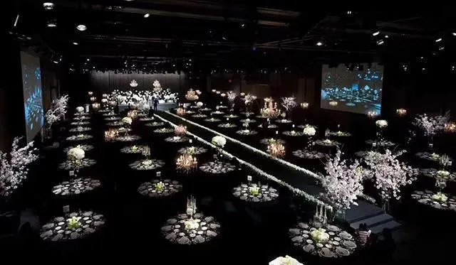 宋慧乔婚礼上穿的裙子为什么那么贵?