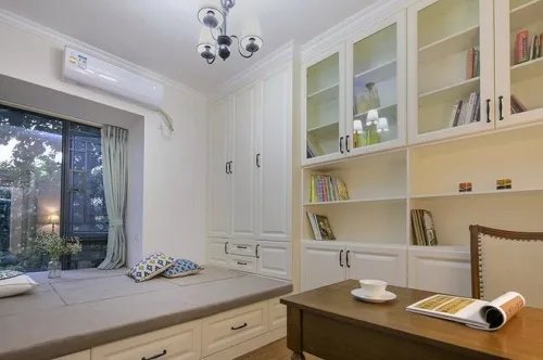 衣柜到顶有什么好处，设计师一席话，顿时明白了