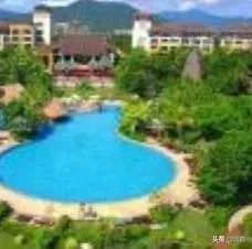 三亚湾和亚龙湾，哪个更好一些？