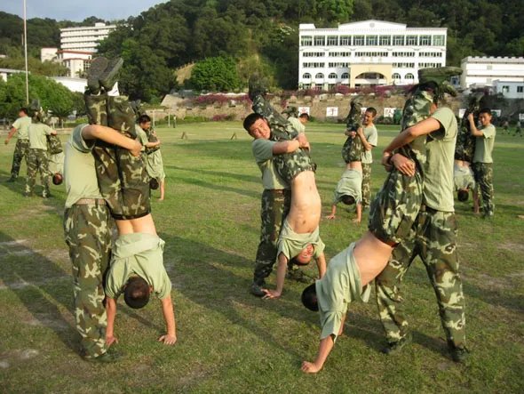 武警福州指挥学院的招生须知