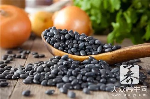 醋泡黑豆有什么功效？
