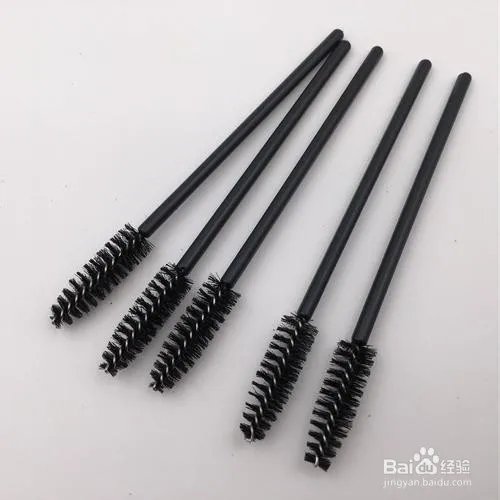 眼睫毛笔刷的使用方法