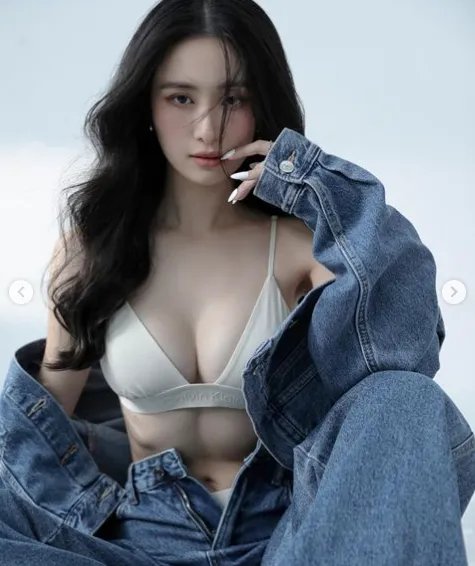 身材火辣！越南奶茶妹junvu95颜值神似Angelababy！