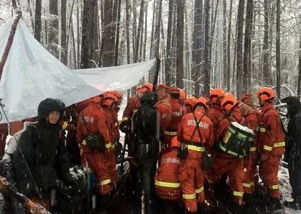 大兴安岭火场暴雪是怎么回事？