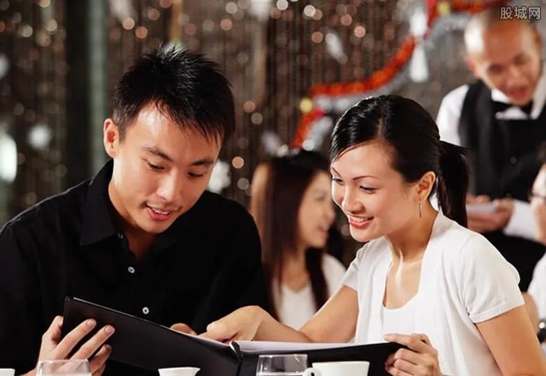 广州餐馆不得设置最低消费 最高处1万元以下的罚款