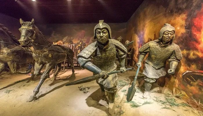 四面楚歌的主人公是谁