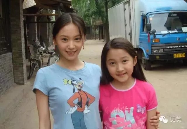 八年前唐嫣居然给王子文演配角,为什么唐嫣却红了这么久了王子文才开始红?