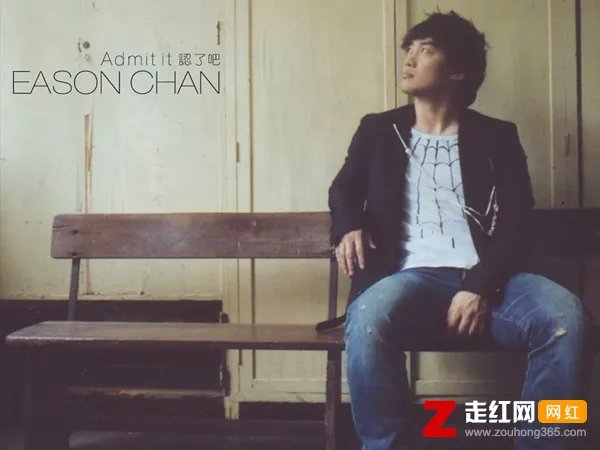 得不到的永远在骚动被偏爱的都有恃无恐是什么歌，红玫瑰歌曲介绍