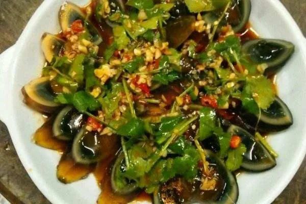 华人海外卖“皮蛋”为什么会被“抓”?