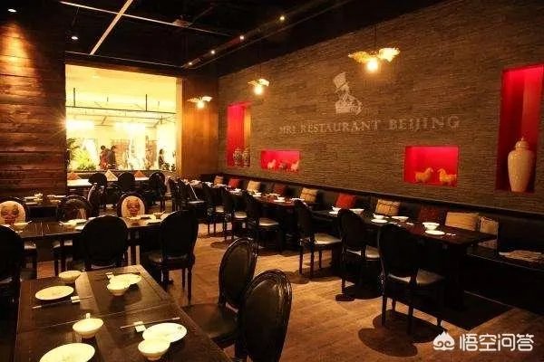 黄磊和孟非的火锅店关门了，有人说人均高消费终成“黄粱一梦”，你支持明星以名气为招牌开店吗？