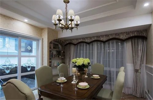 餐厅石膏板吊顶效果图   四款迥异风格吊顶装修