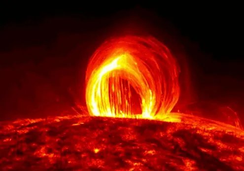 太阳那么高强度燃烧为什么不会爆炸？