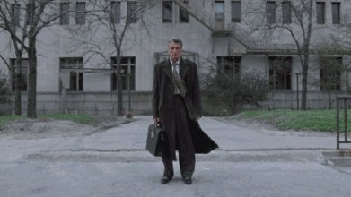 为什么有人月入五万活得像狗？