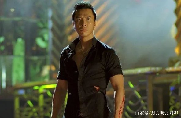 甄子丹片酬是1.15吨，有人说他狮子大开口，黄百鸣是如何看甄子丹的？