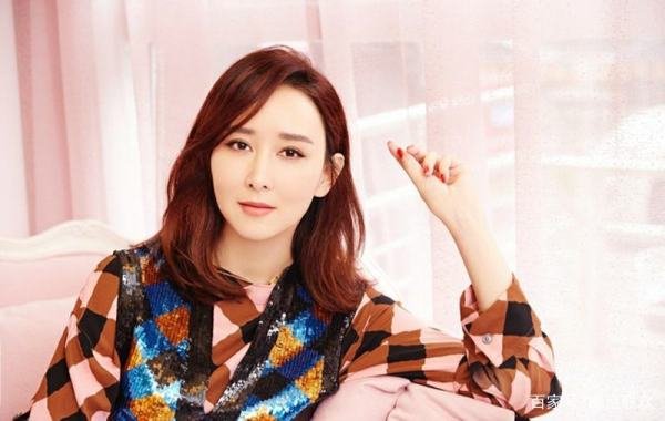 胡静风光大嫁进豪门，现在怎么样了？