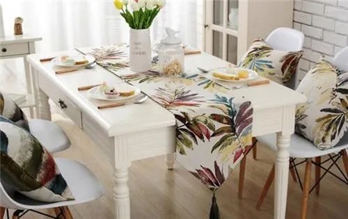 餐桌布什么颜色好？今年流行这几款 时尚又实用