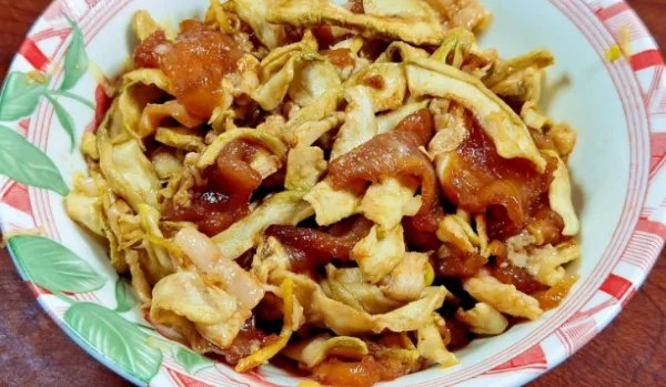 哪些食物晒干更好吃,一次晒20斤,炖肉吃真香呢?