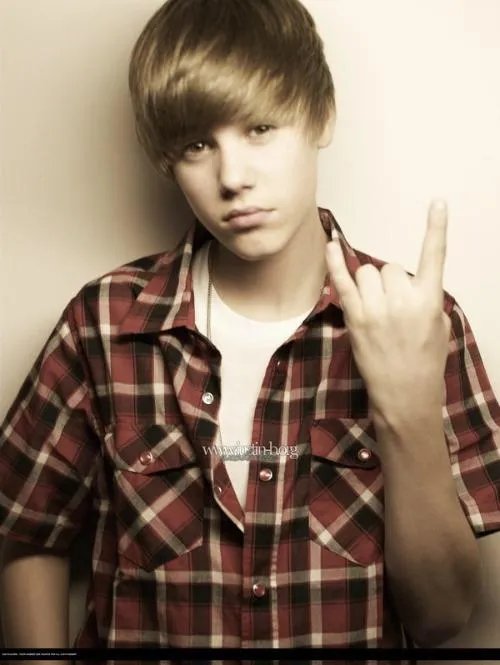 大家有没有自己觉得贾斯汀比伯最好看的照片？