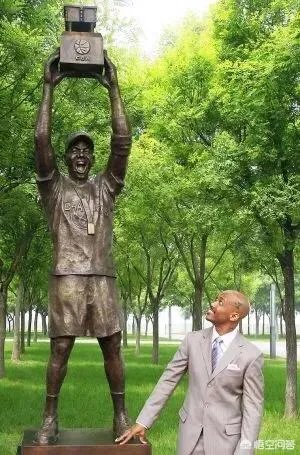 广东宏远队的前外援积臣，算不算广东队历史上成就最高的外援？