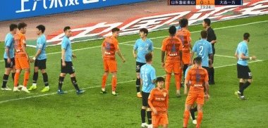 李帅、刘洋两位年轻的左边后卫,你更看好谁?