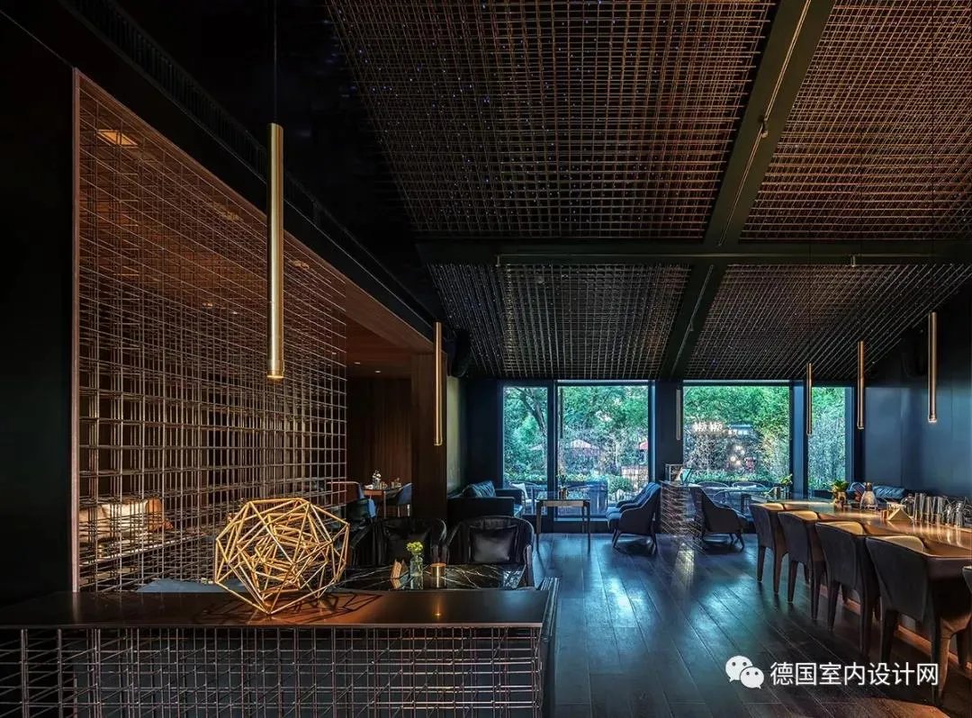 全球首家区块链酒吧