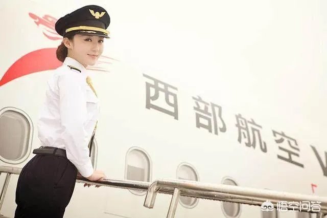 每一个飞行员是只开固定的飞机吗，还是随机的，轮到哪架开哪架？