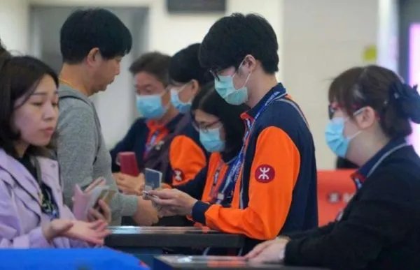 四川禽流感的爆发,和当前的新型冠状病毒是否有关?