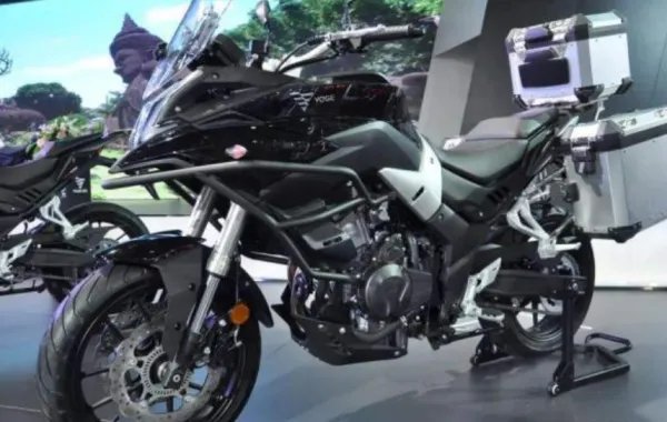 隆鑫摩托发动机