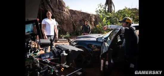 《速度与激情9》最新剧照及幕后照曝光 五作老导演林诣彬回归指导现场