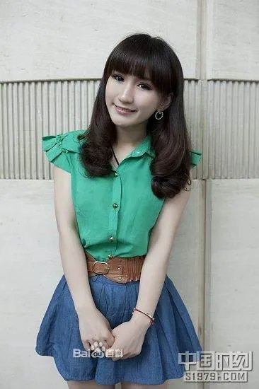 中国好声音里唱大眼睛的女孩叫什么名字